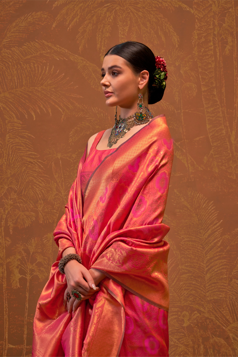 Gracefully Woven Pure Handloom Silk Drape Saree