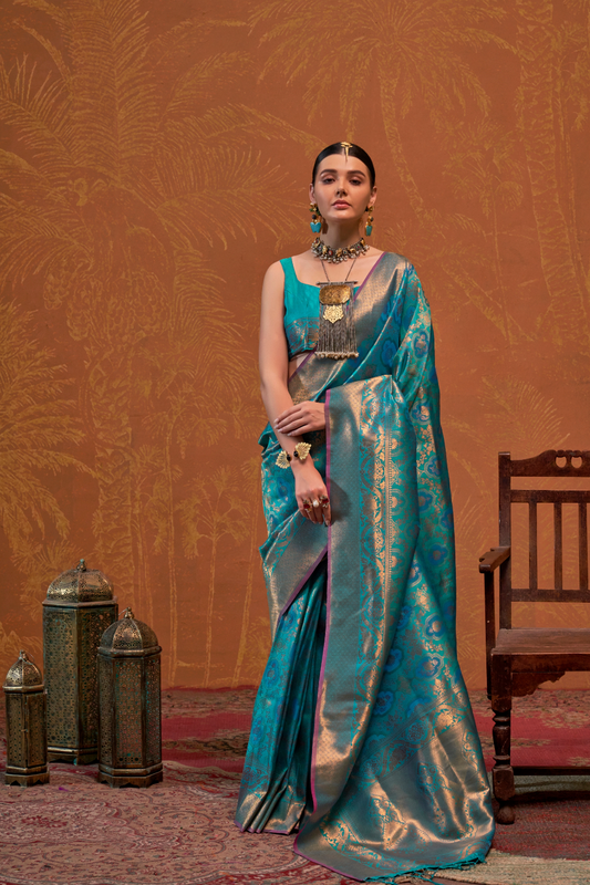 Gracefully Woven Pure Handloom Silk Drape Saree