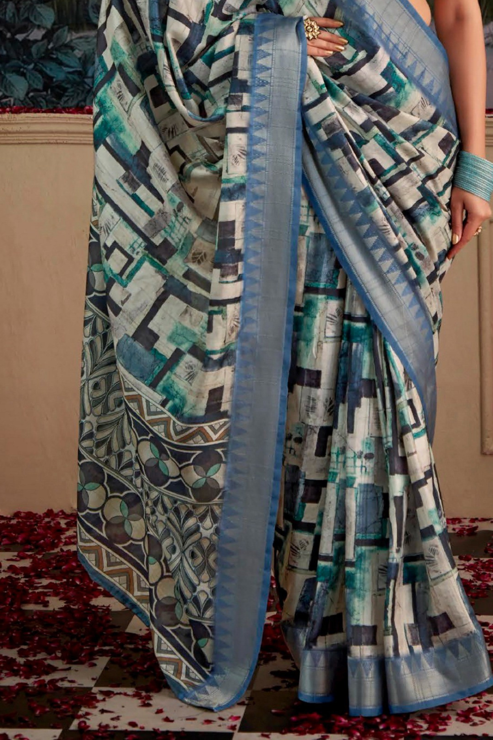 Handloom Tussar Silk with Digital Print - LaVante Fashion
