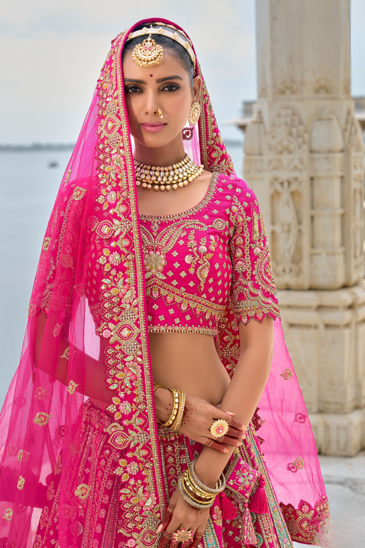 Lehenga Choli de seda de diseñador en color azul turquesa, lista para usar, con brillo y detalles de espejo
