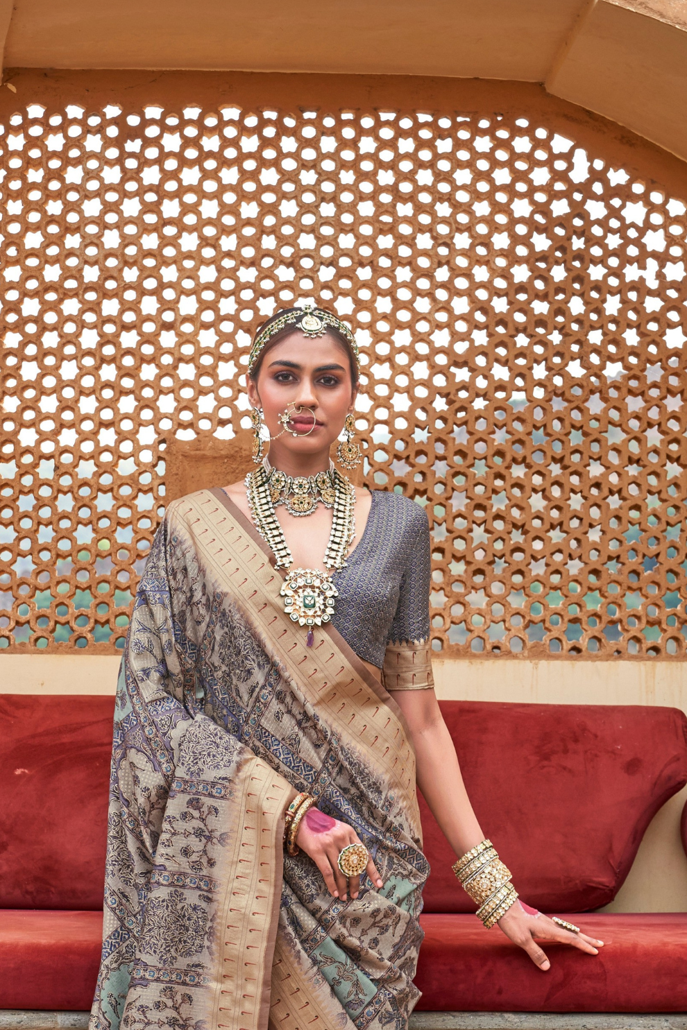 Graceful Digital Print Saree in Lightweight Viscose Silk