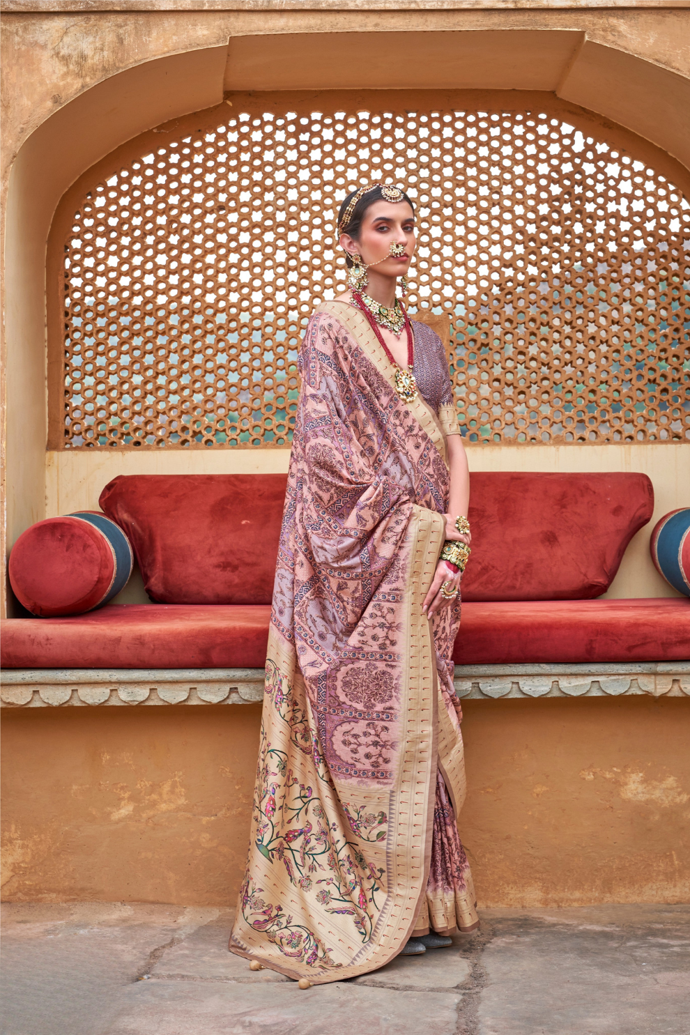Graceful Digital Print Saree in Lightweight Viscose Silk