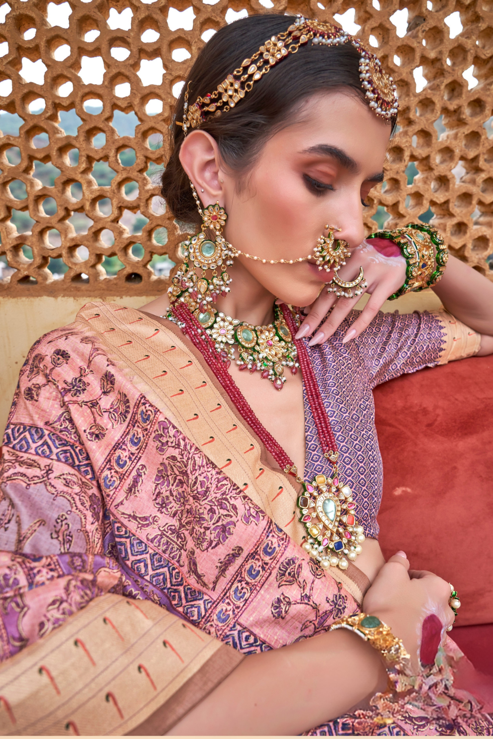 Graceful Digital Print Saree in Lightweight Viscose Silk