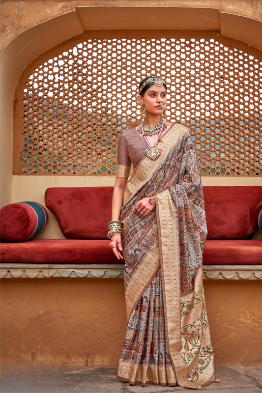 Graceful Digital Print Saree in Lightweight Viscose Silk