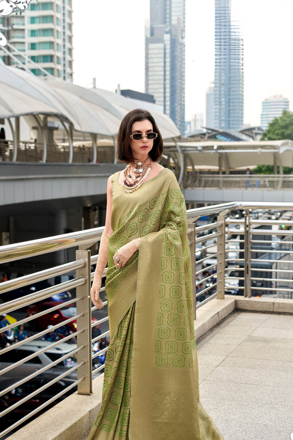 Handloom Kanchivaram Buttery Silk Saree with Rich Zari Weaving - LaVante Fashion