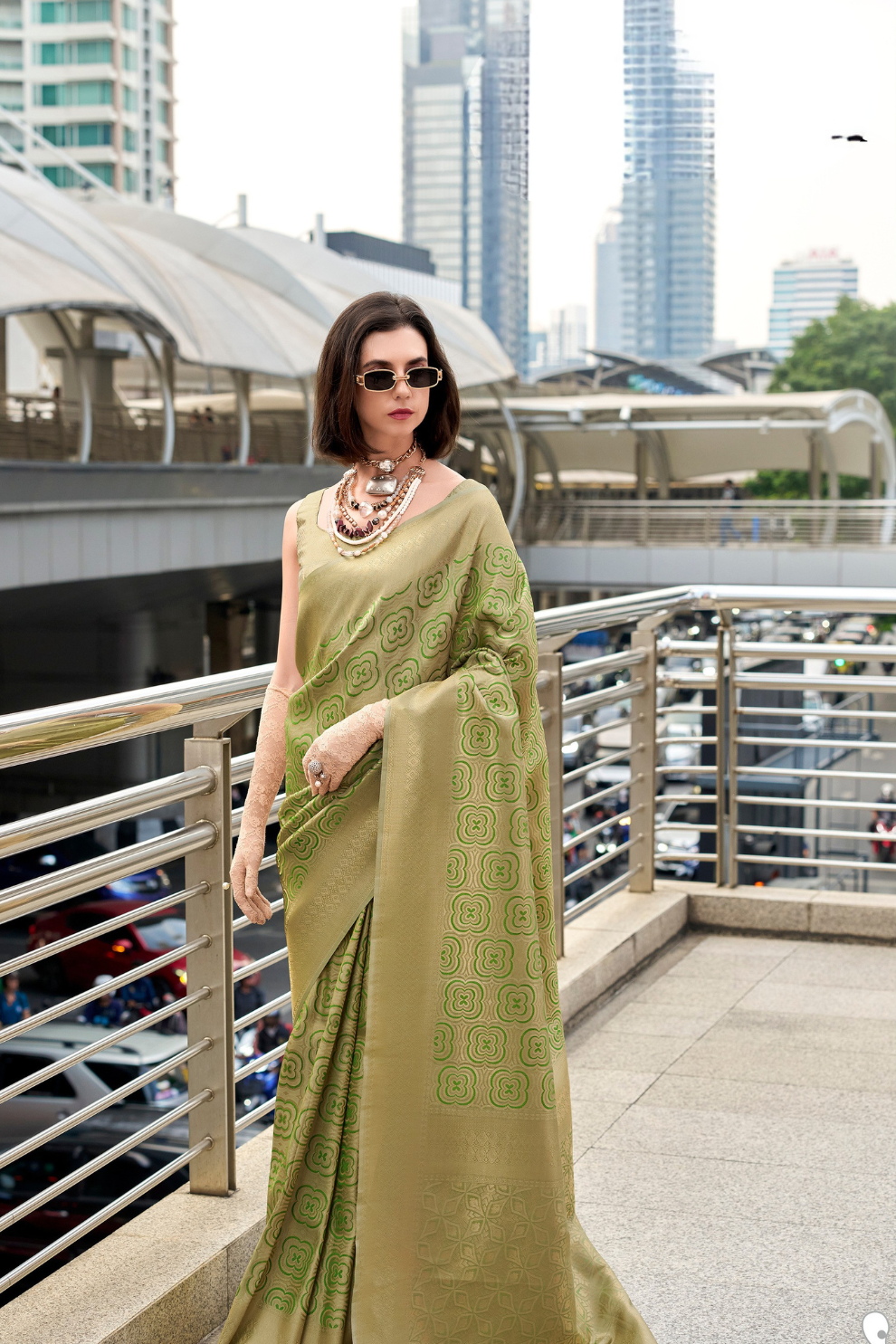 Handloom Kanchivaram Buttery Silk Saree with Rich Zari Weaving - LaVante Fashion