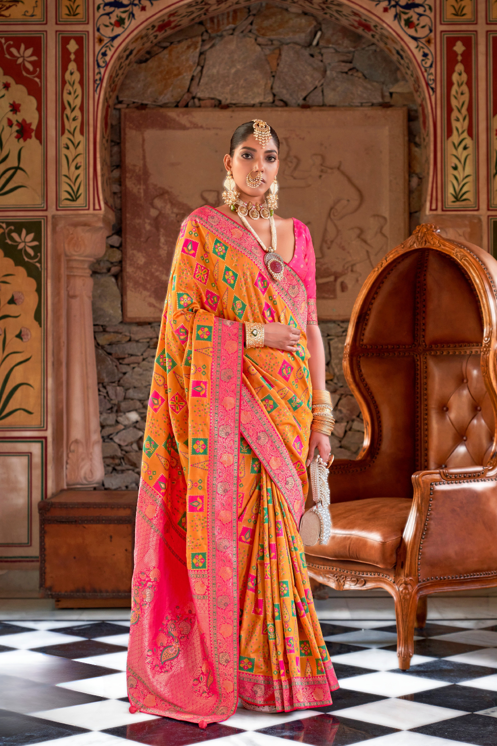 Graceful Silk Saree with Timeless Printed Art Design