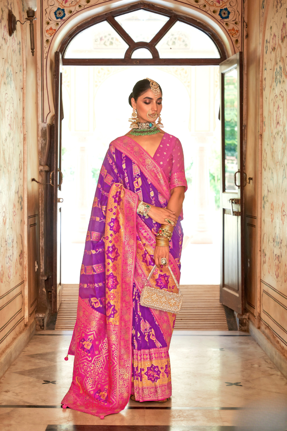 Graceful Silk Saree with Timeless Printed Art Design