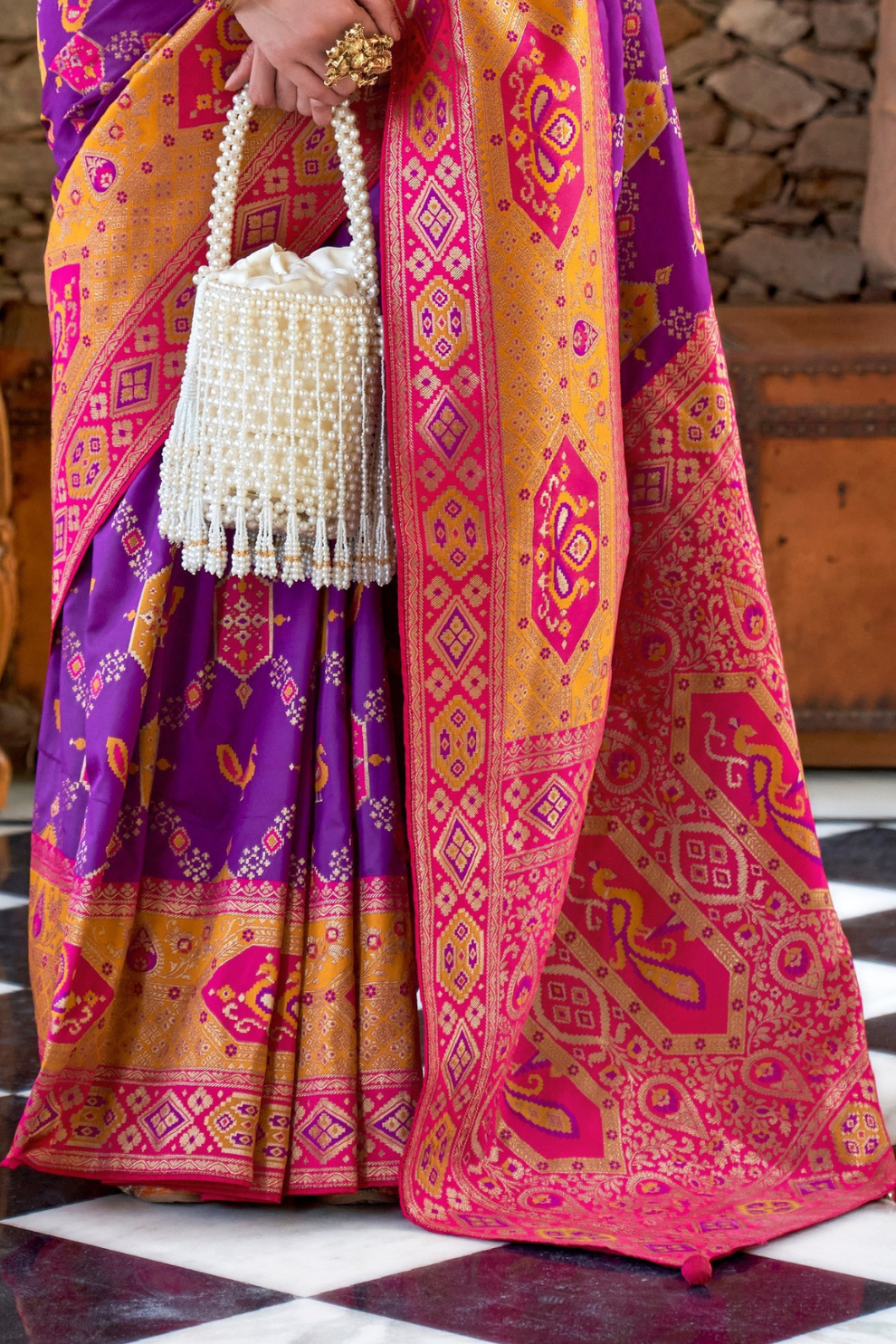 Graceful Silk Saree with Timeless Printed Art Design