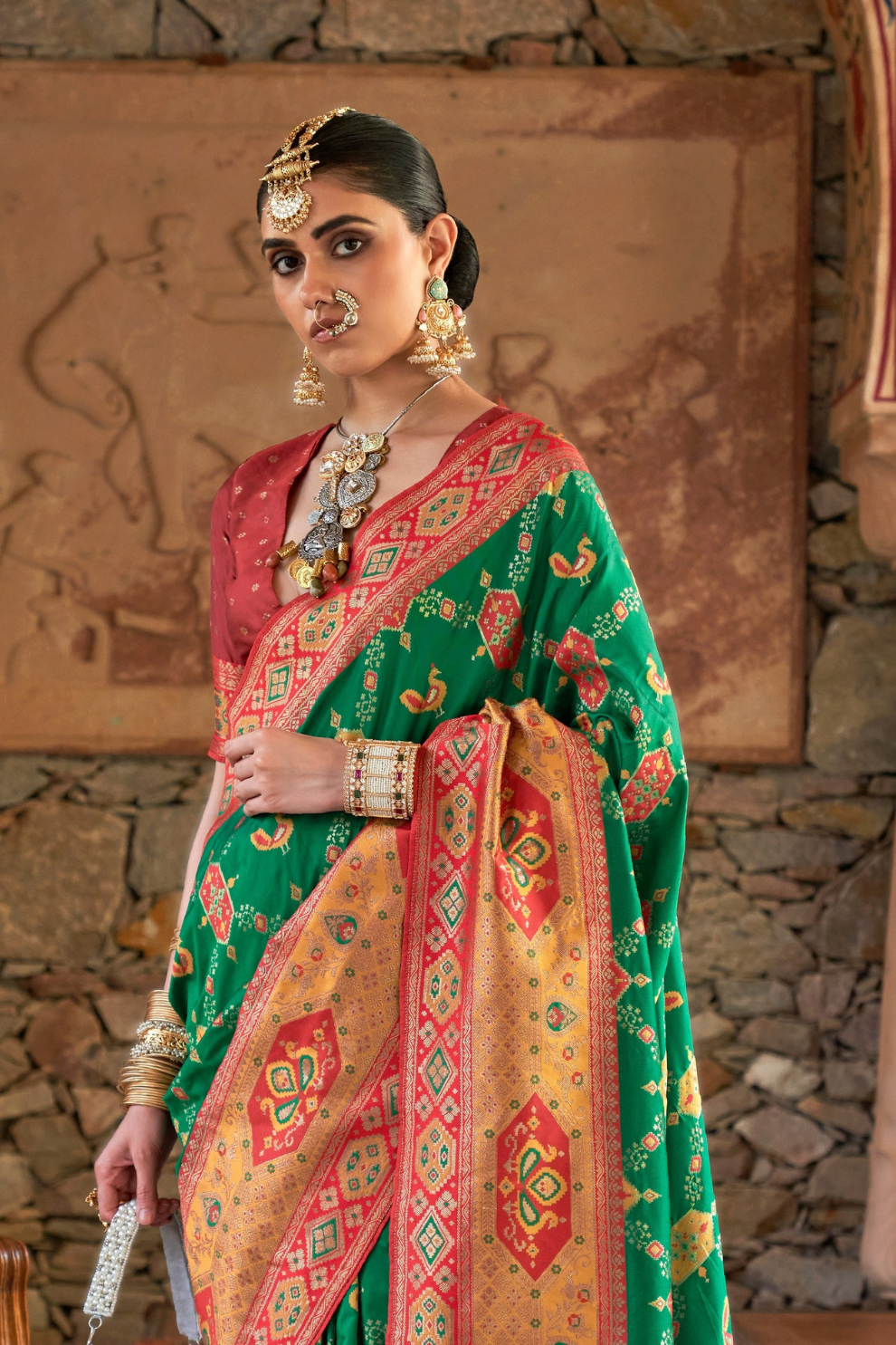 Graceful Silk Saree with Timeless Printed Art Design