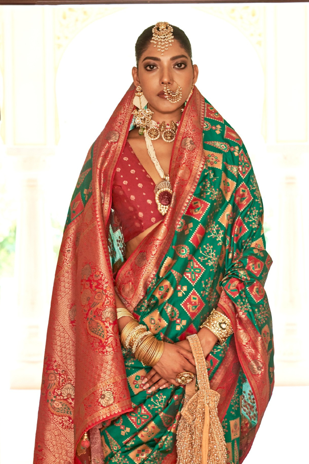 Graceful Silk Saree with Timeless Printed Art Design