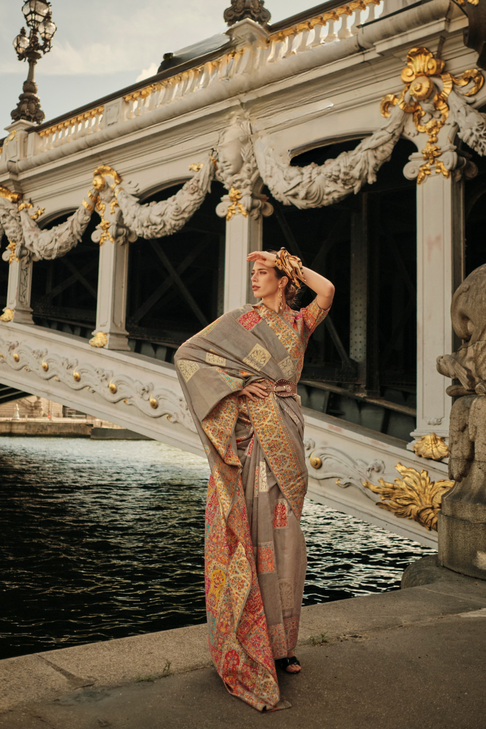 Kashmiri Modal Handloom Weaving Saree with Intricate Traditional Patterns