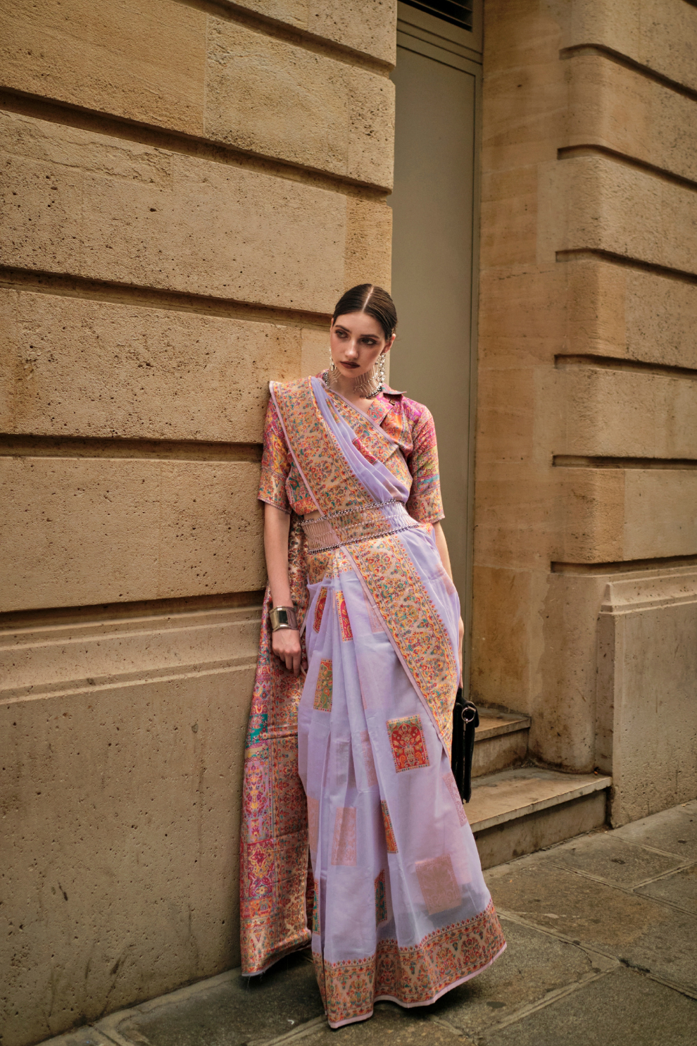 Kashmiri Modal Handloom Weaving Saree with Intricate Traditional Patterns