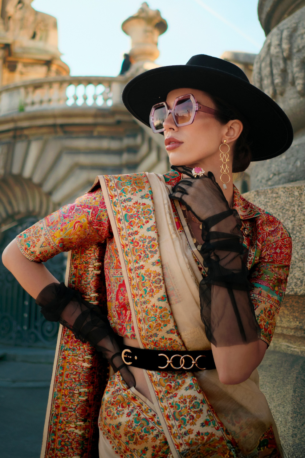 Kashmiri Modal Handloom Weaving Saree with Intricate Traditional Patterns