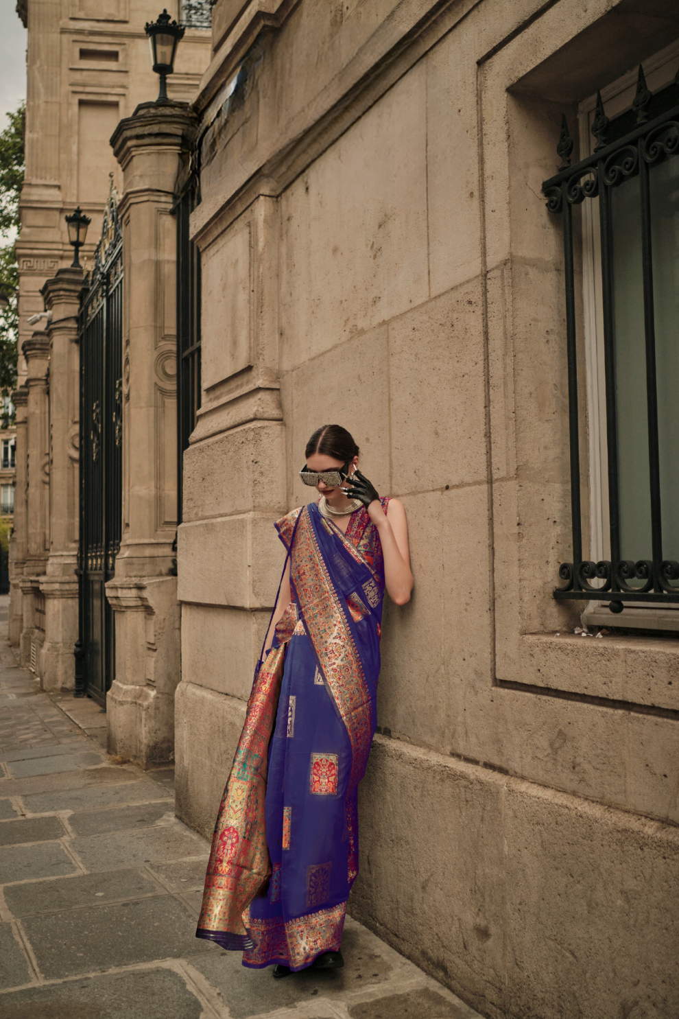 Kashmiri Modal Handloom Weaving Saree with Intricate Traditional Patterns