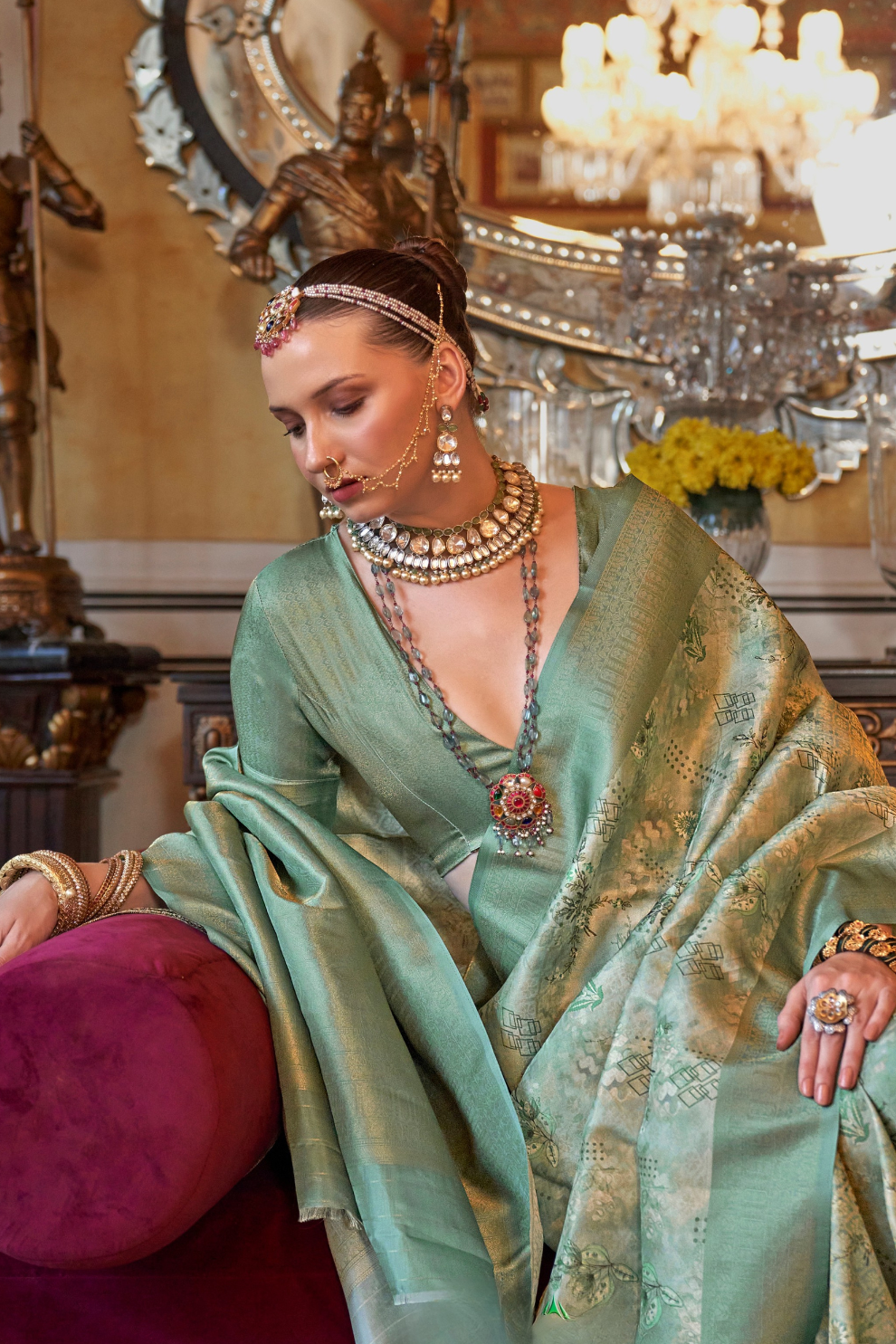 Traditional Woven Silk Blend Saree in Kanjivaram Design