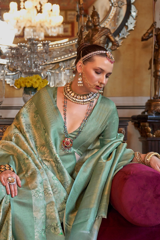 Traditional Woven Silk Blend Saree in Kanjivaram Design
