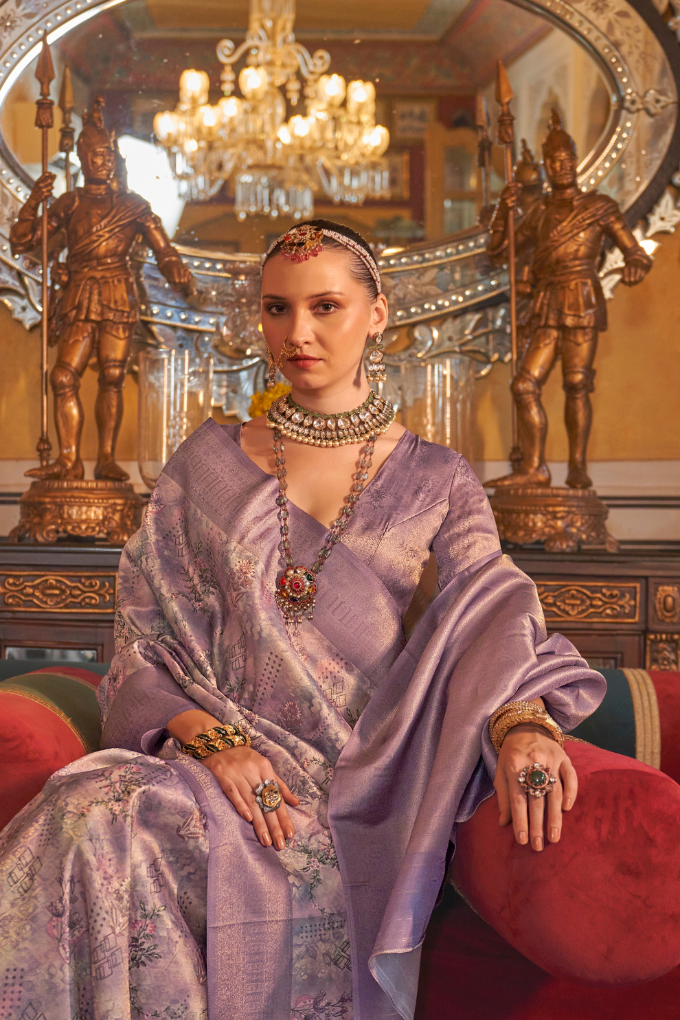 Traditional Woven Silk Blend Saree in Kanjivaram Design