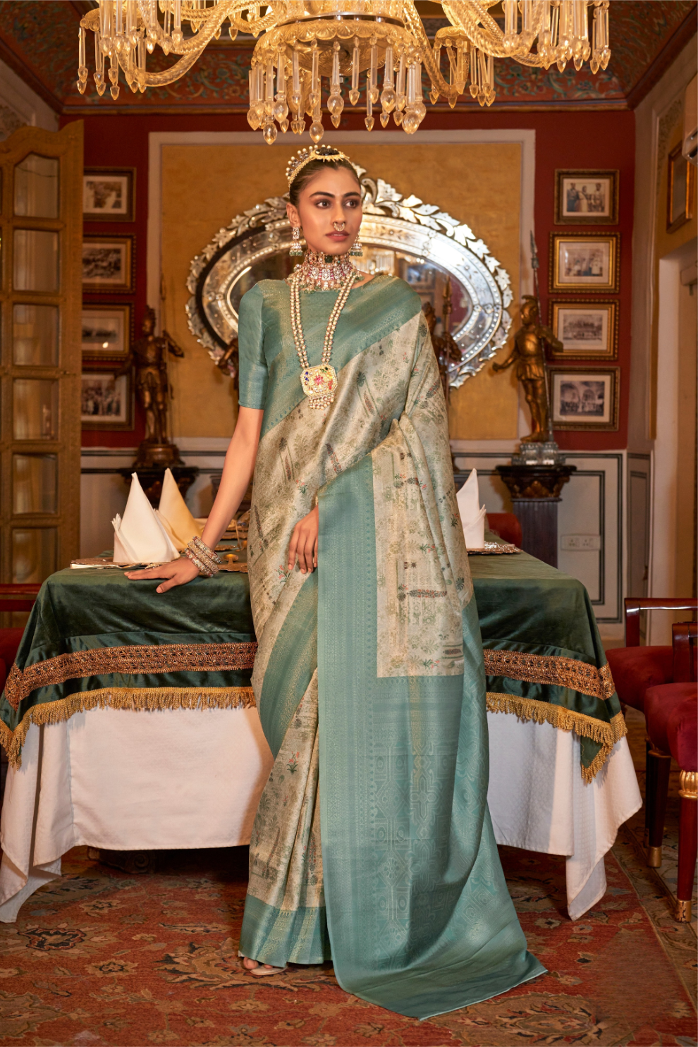 Elegant Silk Blend Saree with Kanjivaram Weave