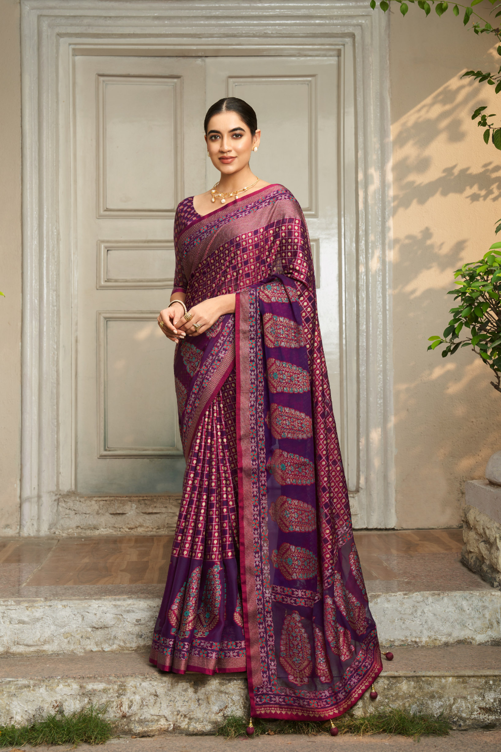 Pure Viscose Georgette Saree with Burnout and Soft Varnish Finish