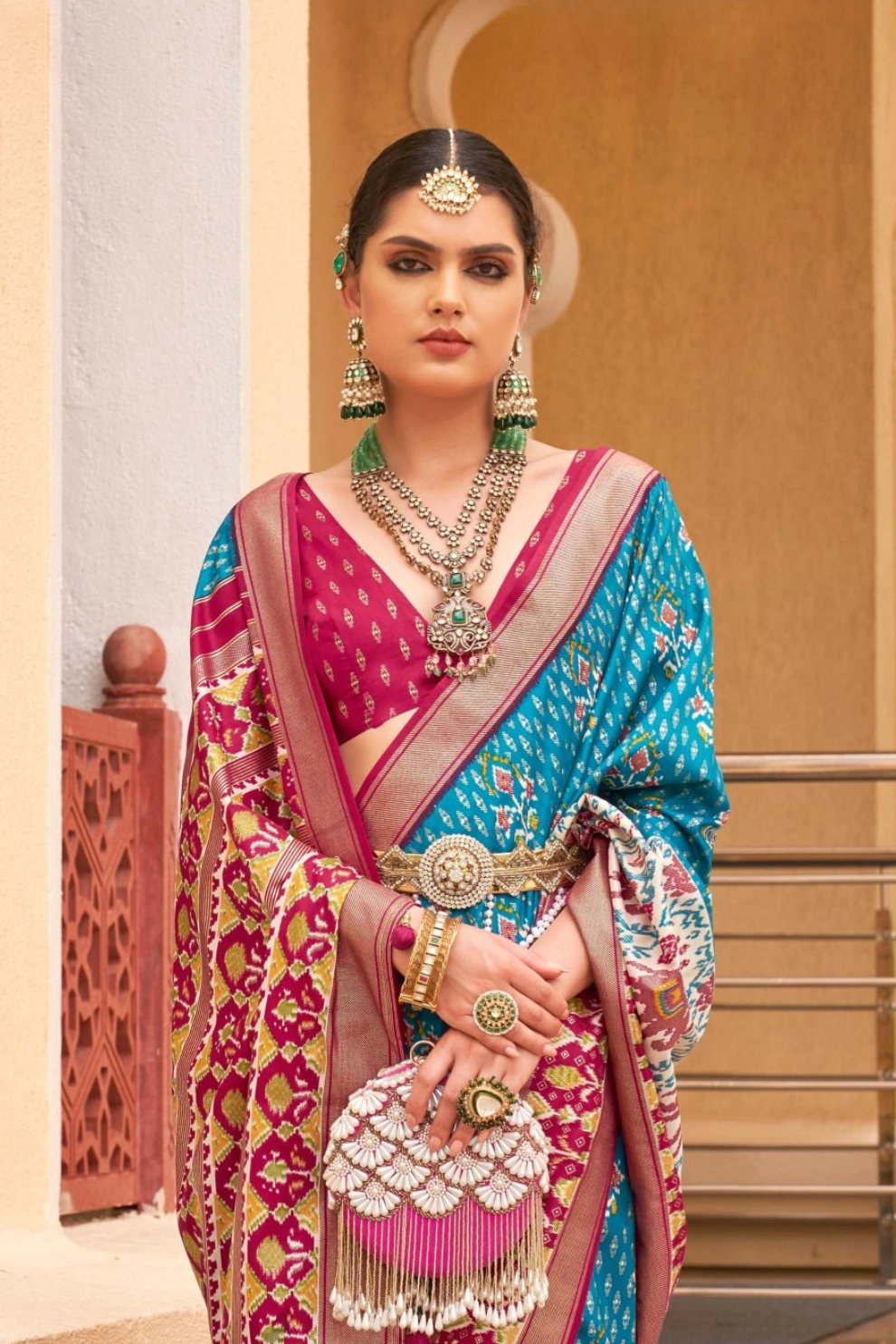 Elegant Silk Saree Featuring Classic Patola Print Work