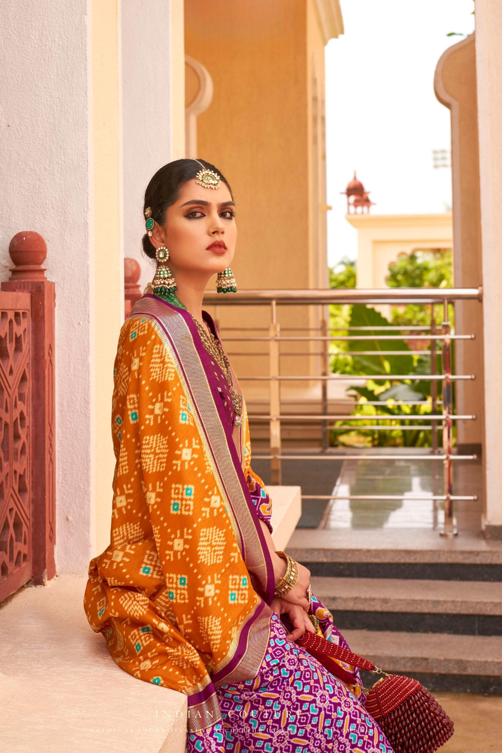 Elegant Silk Saree Featuring Classic Patola Print Work
