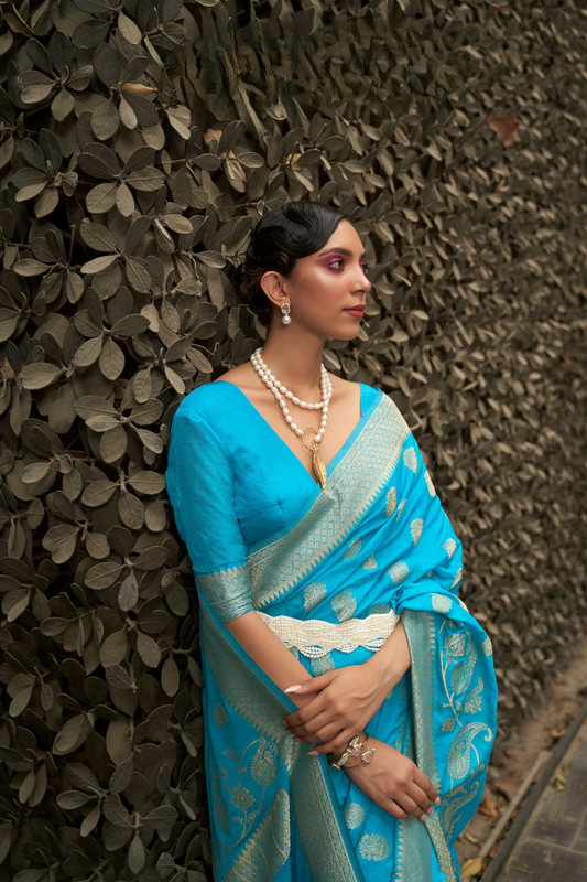 Designer Two-Tone Weaving Saree in Nylon Chinon