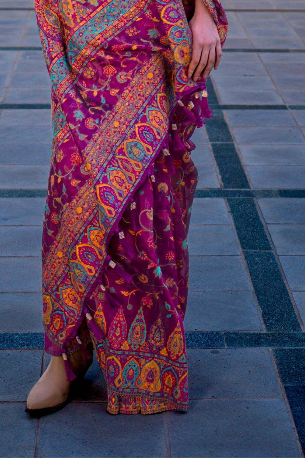 Kashneer Silk Organza Saree with Fine Handloom Weaving