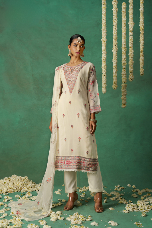 Graceful  Multi-Thread Embroidered Pant Suit