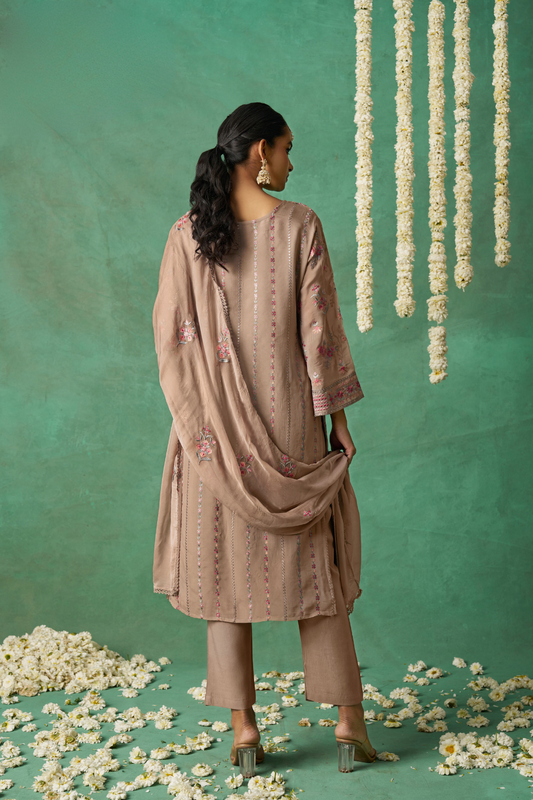 Graceful  Multi-Thread Embroidered Pant Suit