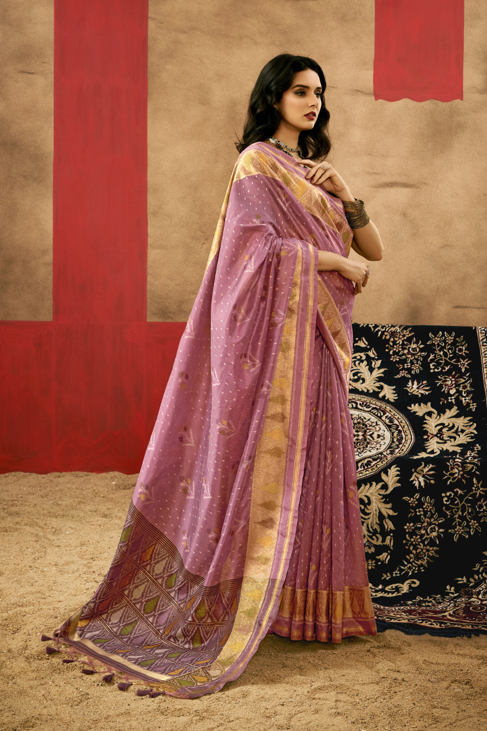 Regal Heritage Woven in Patola Handloom Silk Elegance