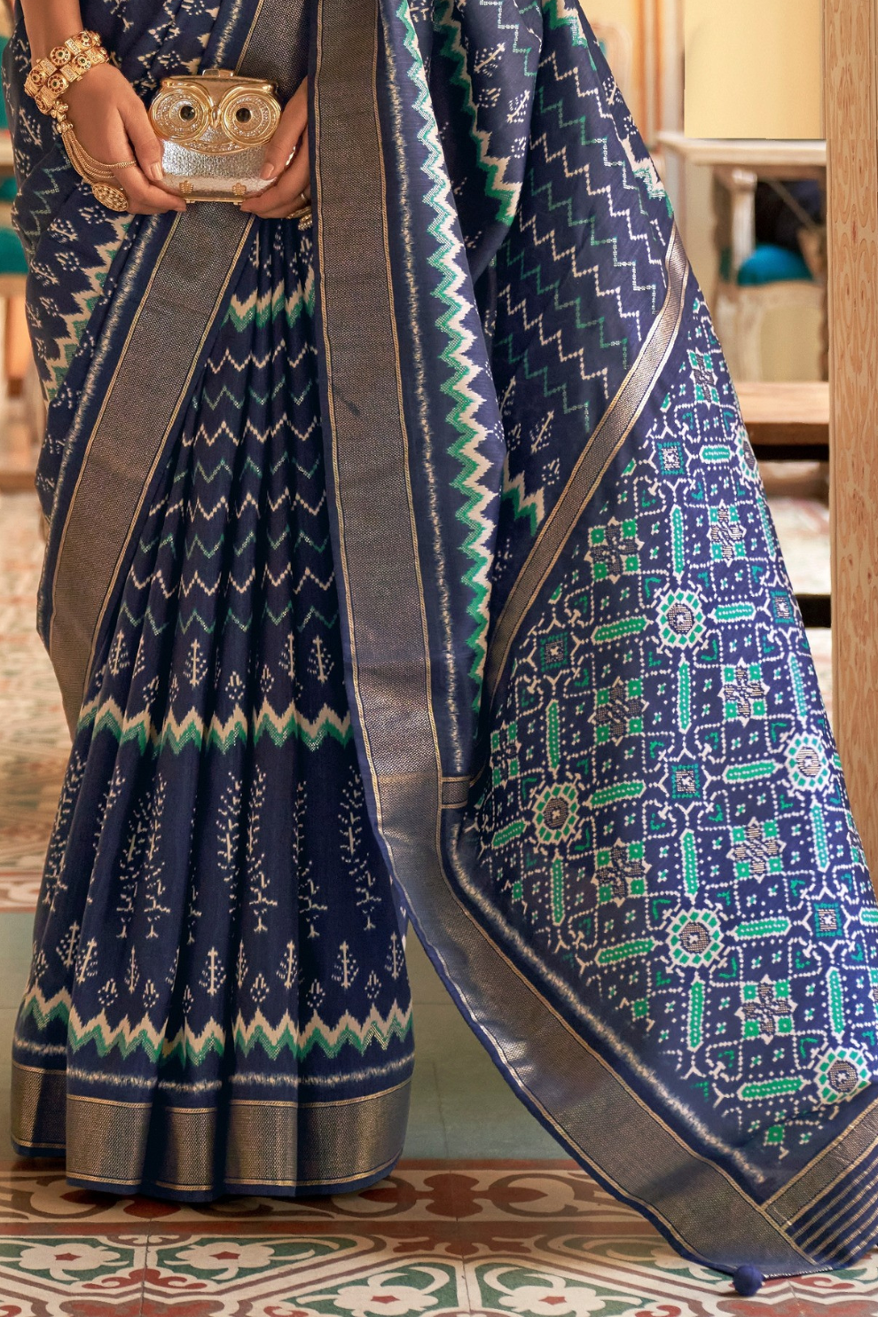 Graceful Patola Silk Saree with Intricate Weaving Work