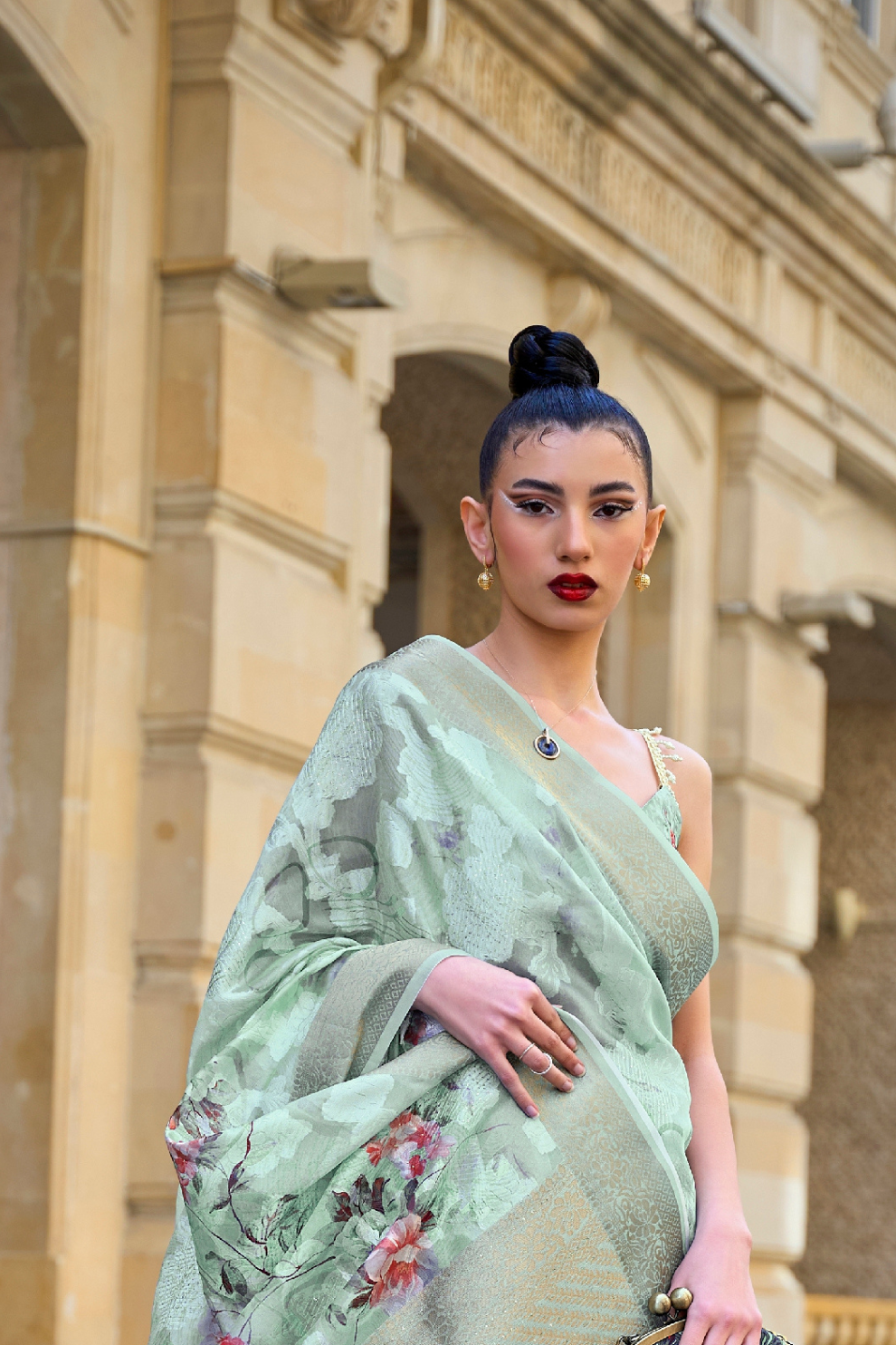 Poly Brasso Saree with Fine Handloom Weaving Detail