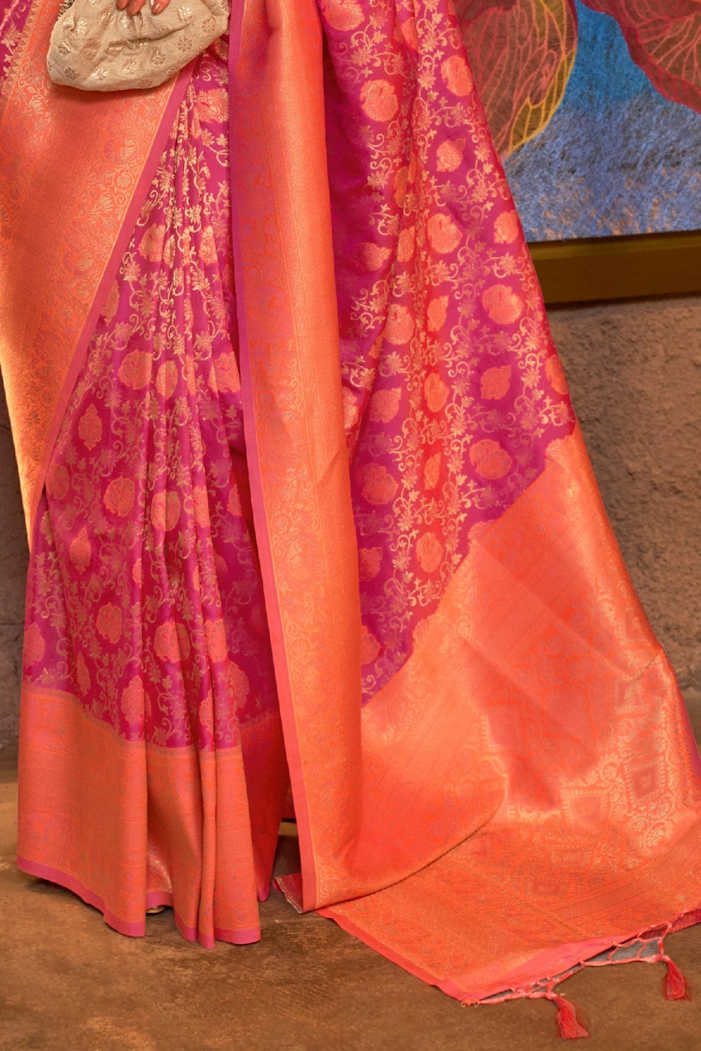 Elegant Pure Chaap Silk Saree with Weaving Detailing