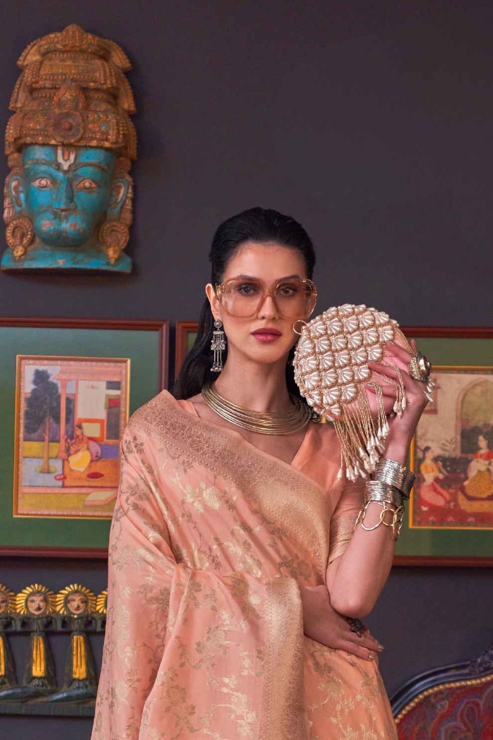Graceful Handloom Woven Silk Saree with Traditional Charm