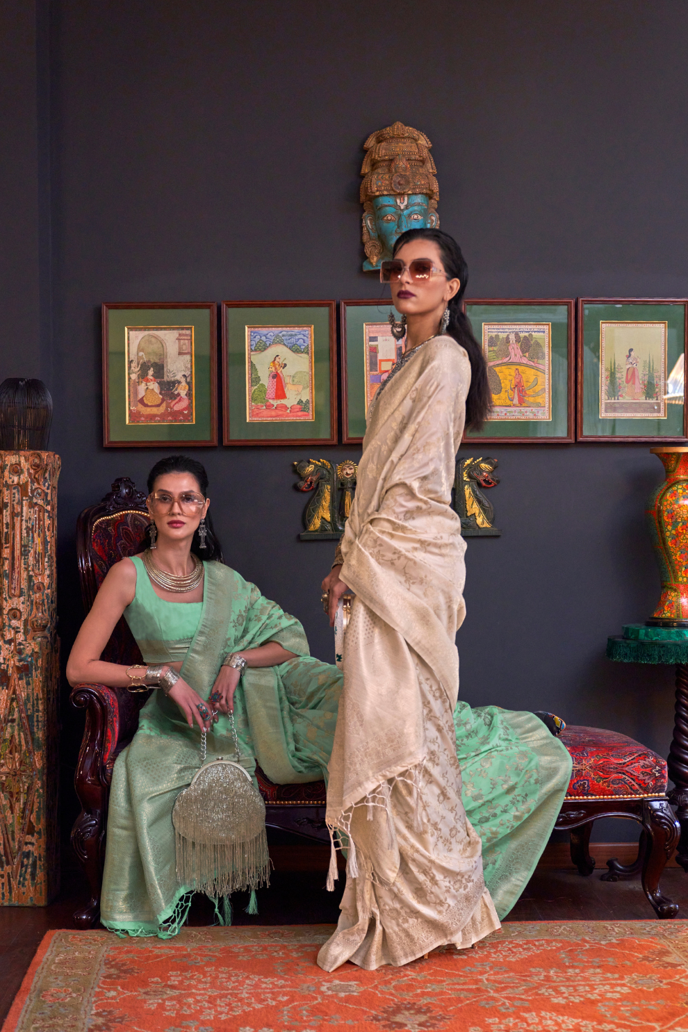 Graceful Handloom Woven Silk Saree with Traditional Charm