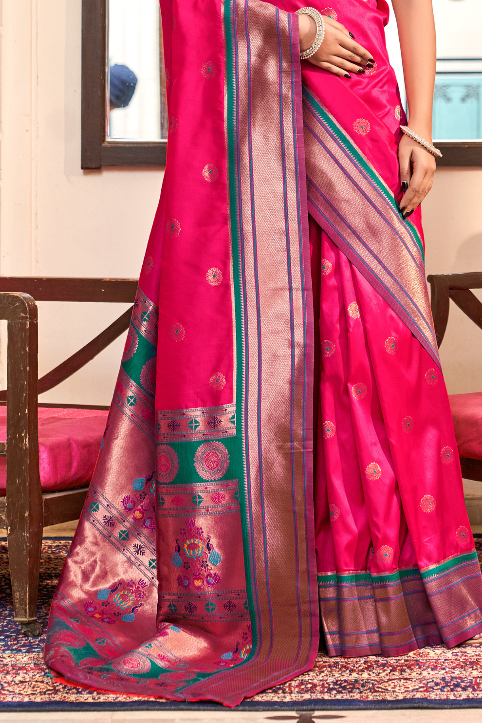 Pure Paithani Silk – Traditional Elegance with Royal Charm
