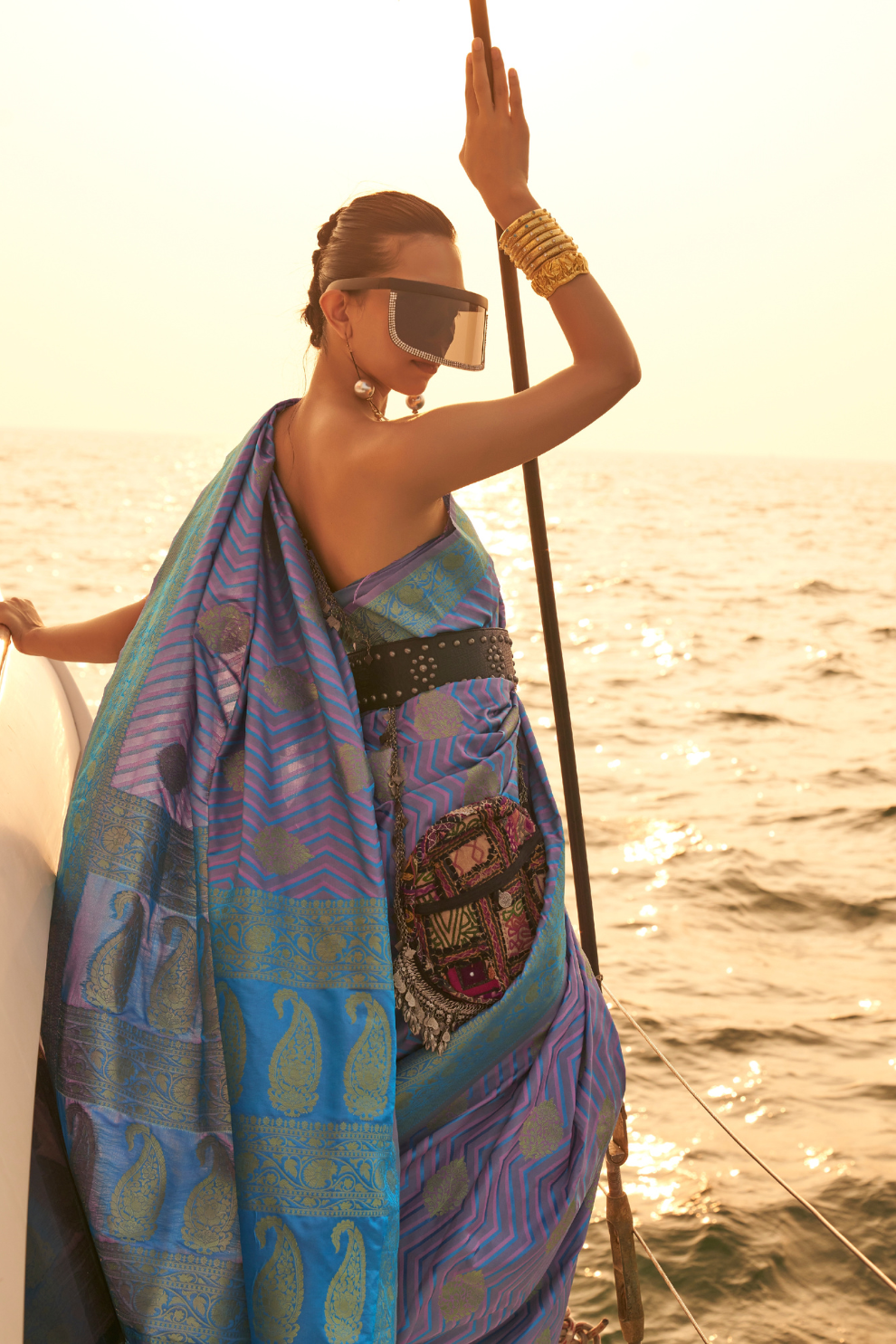 Regal Zari Woven Banarasi Saree with Traditional Motifs