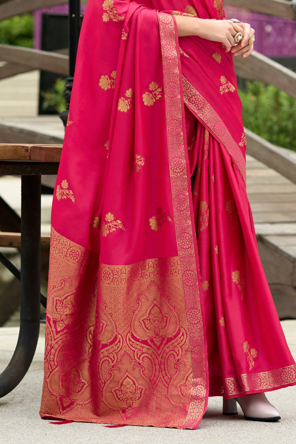 Royal Handwoven Satin Saree with Intricate Zari Detailing - LaVante Fashion
