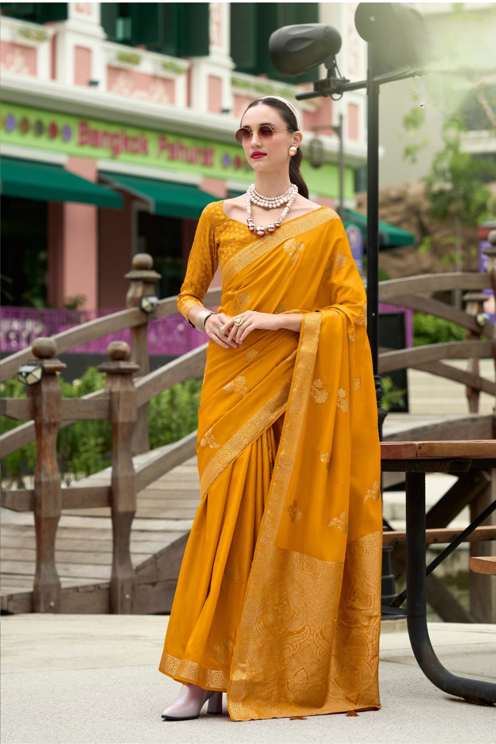 Royal Handwoven Satin Saree with Intricate Zari Detailing - LaVante Fashion