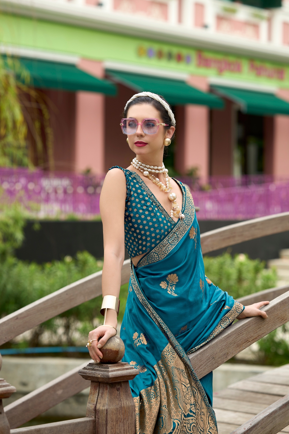 Royal Handwoven Satin Saree with Intricate Zari Detailing - LaVante Fashion