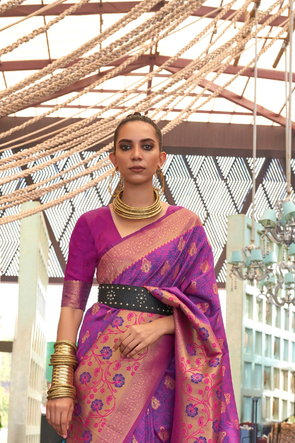 Timeless Woven Zari Silk Saree with Traditional Elegance