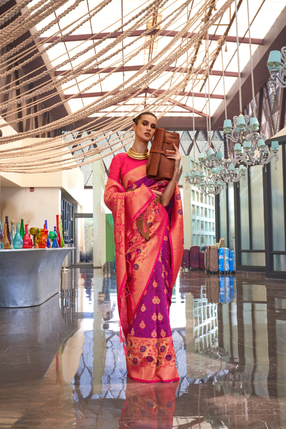 Timeless Woven Zari Silk Saree with Traditional Elegance