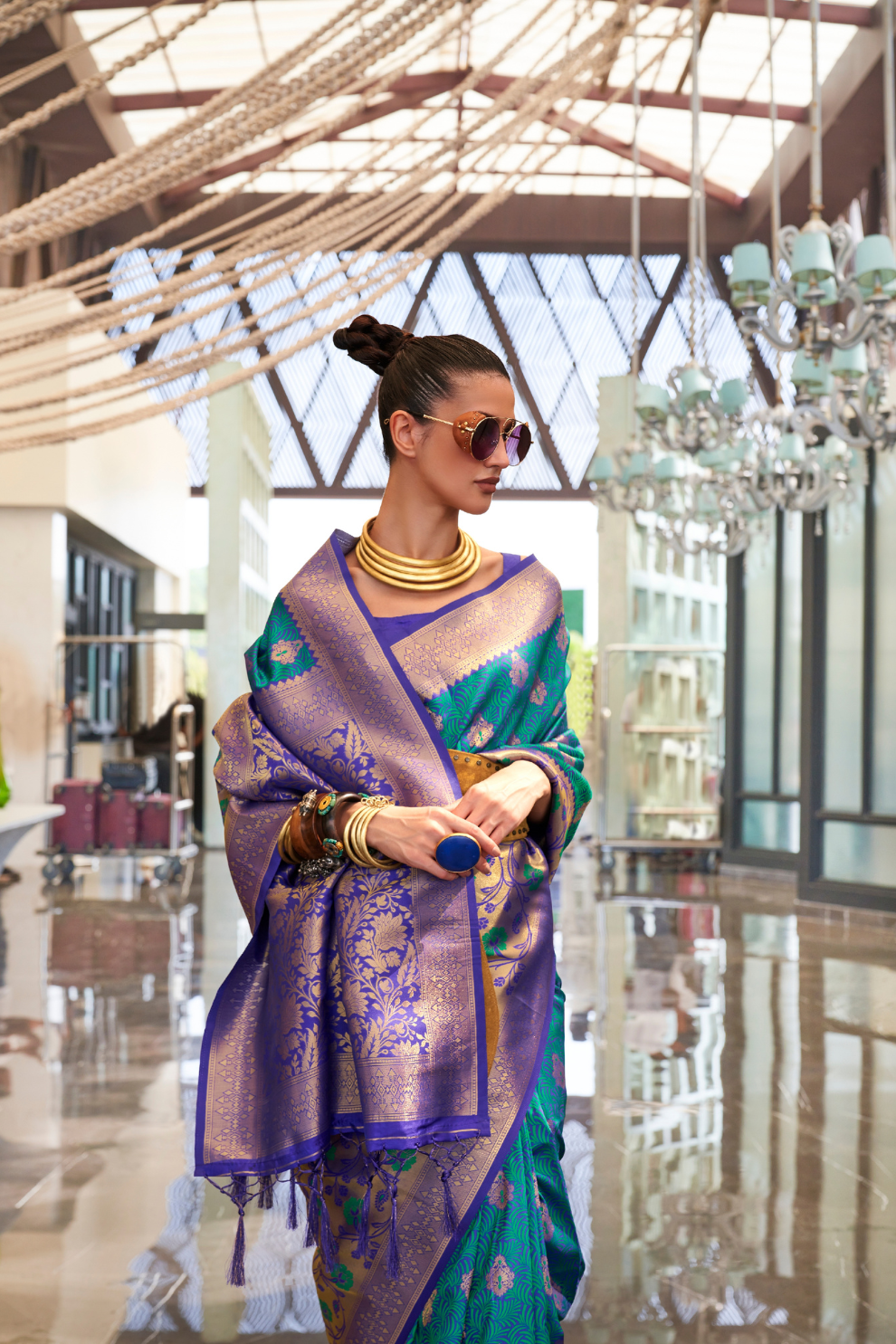 Timeless Woven Zari Silk Saree with Traditional Elegance