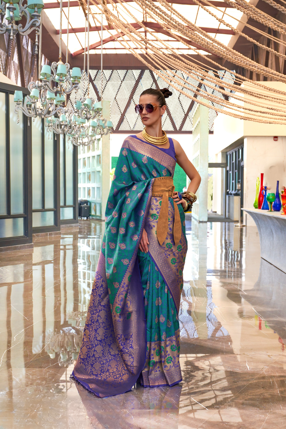 Timeless Woven Zari Silk Saree with Traditional Elegance