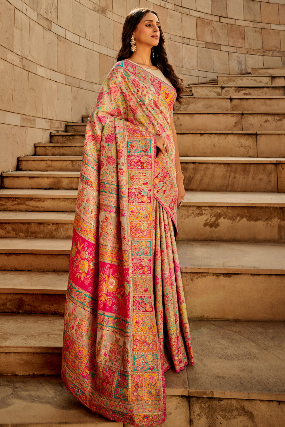Classic Pashmina Silk Saree with Rich Kashmiri Craftsmanship