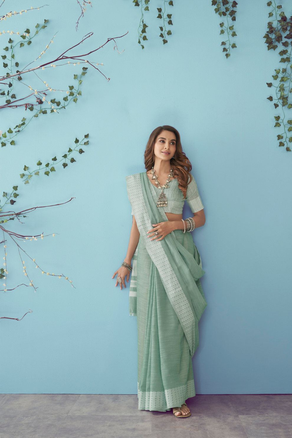 Soft Linen Silk Saree with Chikankari Weaved Border