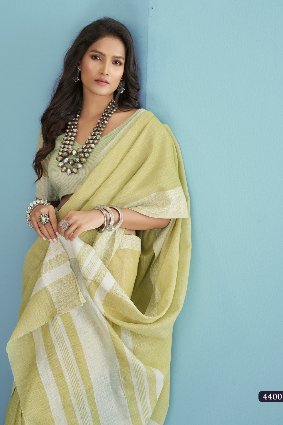 Soft Linen Silk Saree with Chikankari Weaved Border