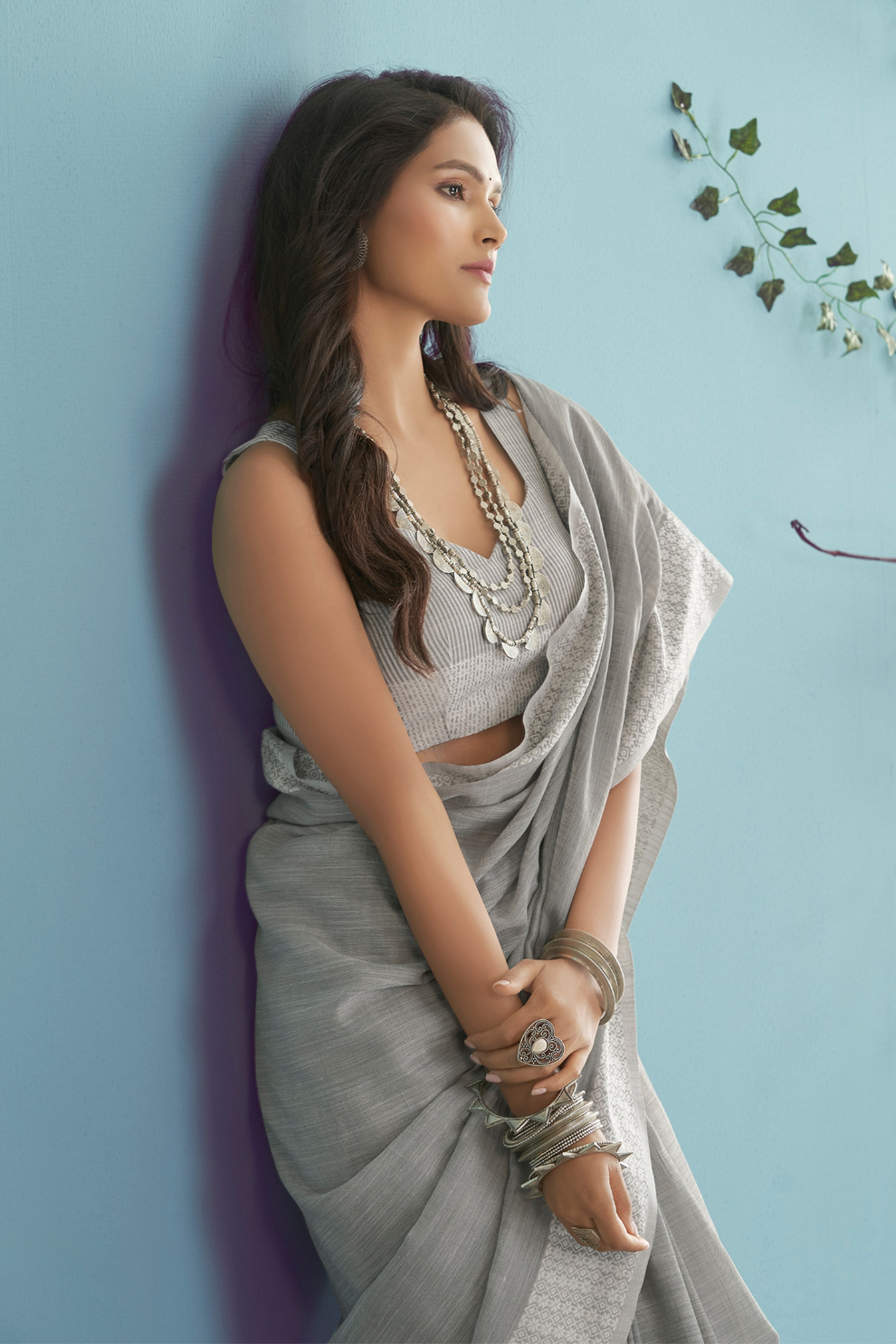 Soft Linen Silk Saree with Chikankari Weaved Border