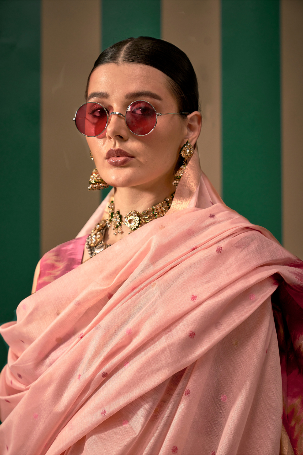 Graceful Spun Silk Saree with Handloom Weaving